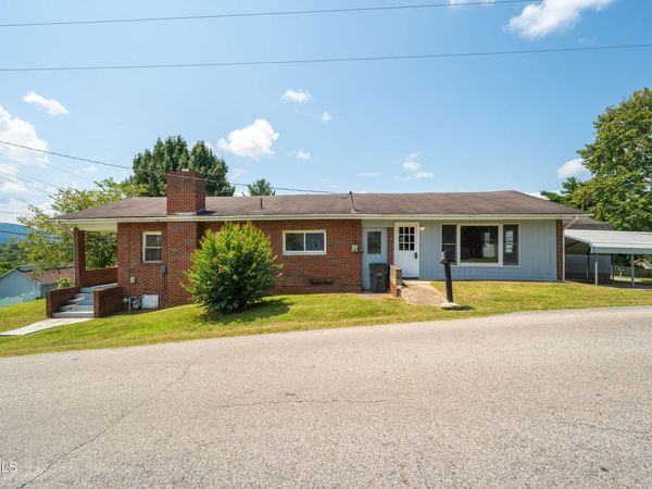 2100 Patton Street, Kingsport, TN 37660