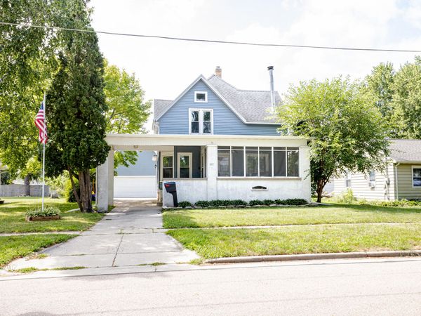 817 Dempster St, Fort Atkinson, WI 53538