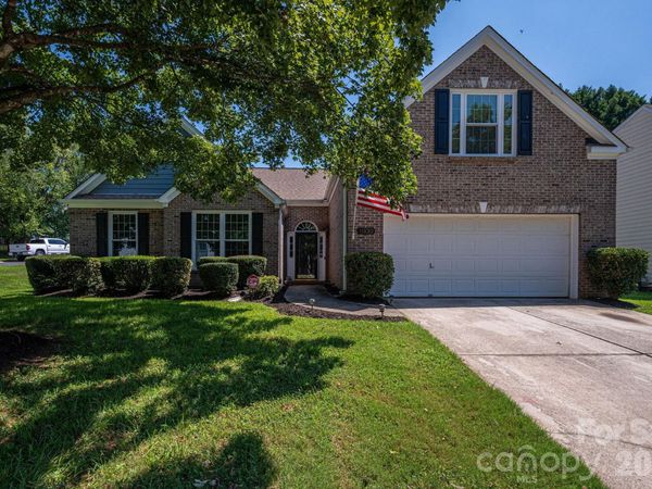 11132 Chastain Parc Drive, Charlotte, NC 28216