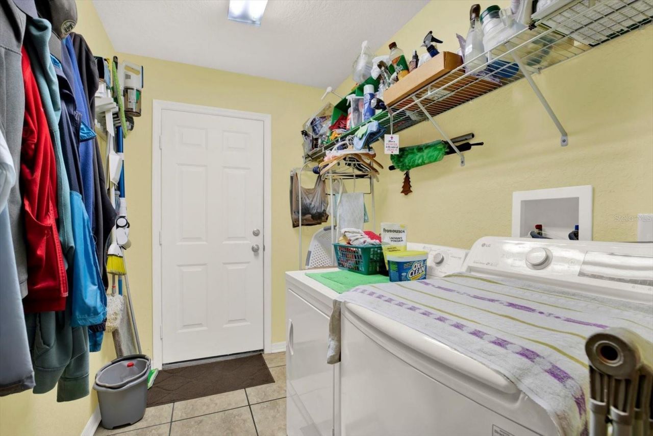 9086 Manchester Street, Spring Hill, FL 34606 Photo