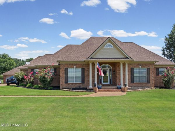 1975 Green Village Drive, Hernando, MS 38632