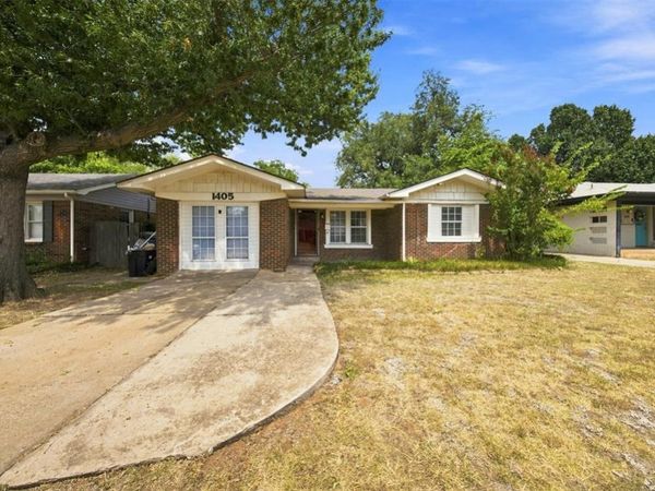 1405 Carlisle Court, The Village, OK 73120