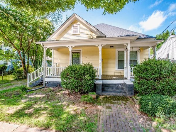 316 S Race Street, Statesville, NC 28677