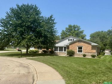 16 Arbor Heights, York, NE 68467