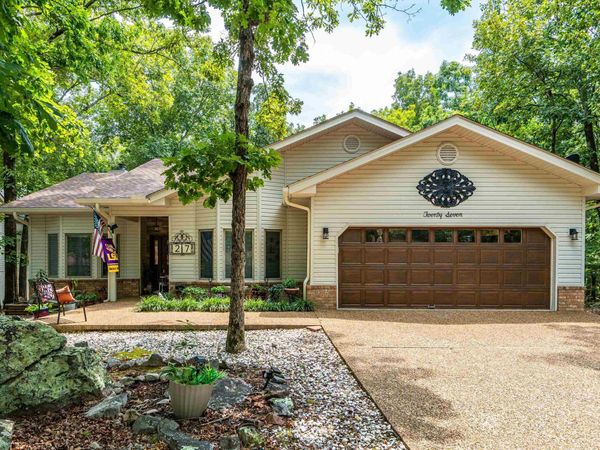 27 Barcelona Way , Hot Springs Village, AR 71909