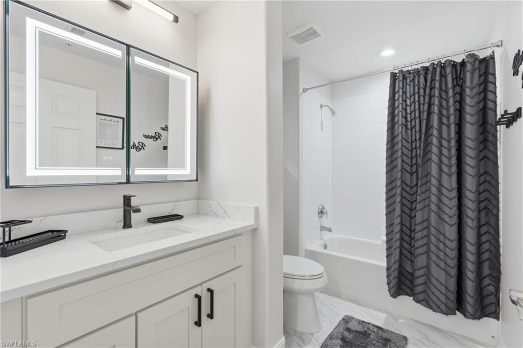 710 Tarpon Cove Dr, Unit 203, Naples, FL 34110 Photo