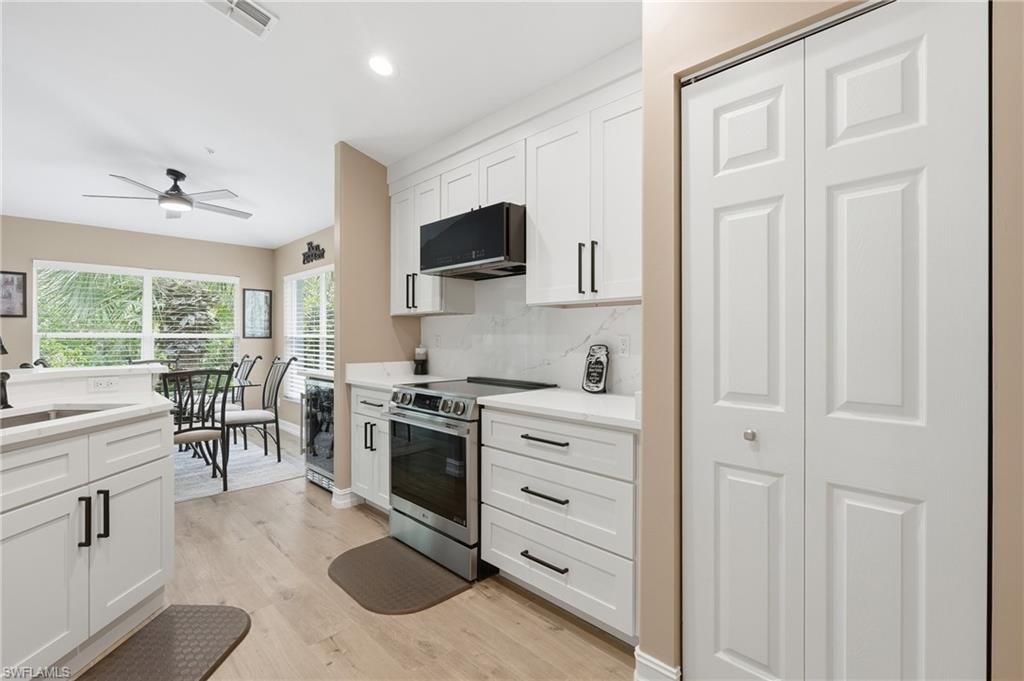 710 Tarpon Cove Dr, Unit 203, Naples, FL 34110 Photo