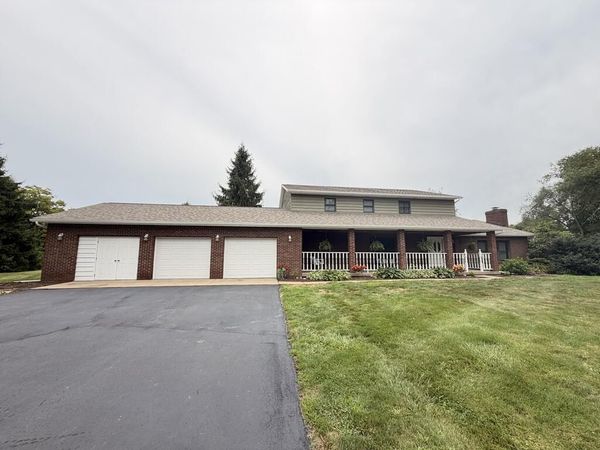 6730 Nathaniel Dr, Shreve, OH 44676