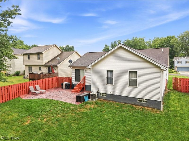 891 Jerry Drive, Hubbard, OH 44425 Photo 4