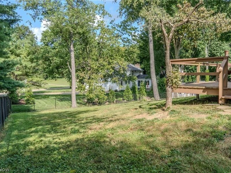 203 Albany Drive NW, Canton, OH 44708 Photo 13