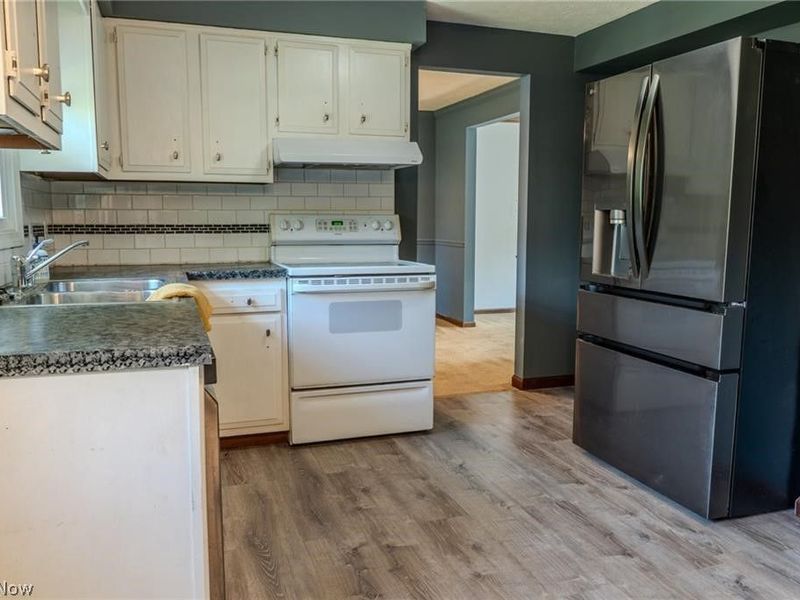 203 Albany Drive NW, Canton, OH 44708 Photo 19