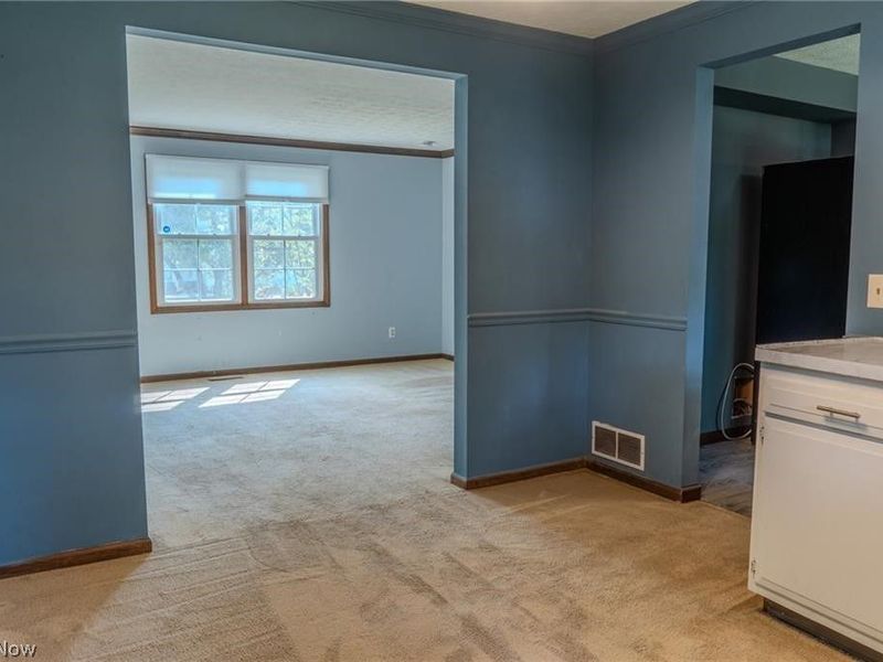 203 Albany Drive NW, Canton, OH 44708 Photo 24