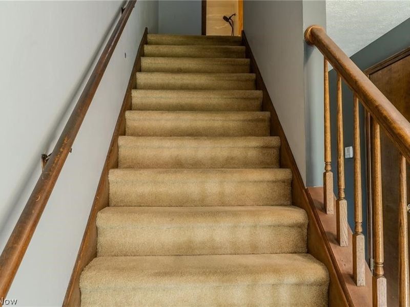 203 Albany Drive NW, Canton, OH 44708 Photo 31