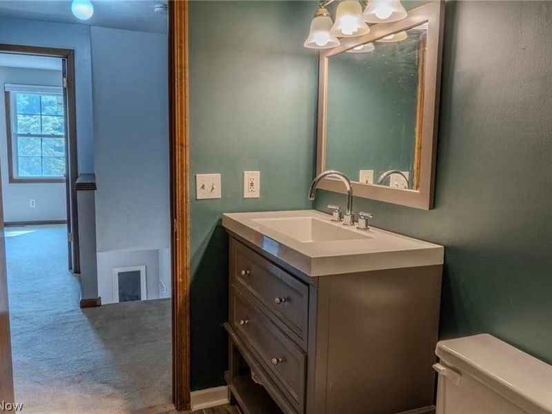 203 Albany Drive NW, Canton, OH 44708 Photo 32