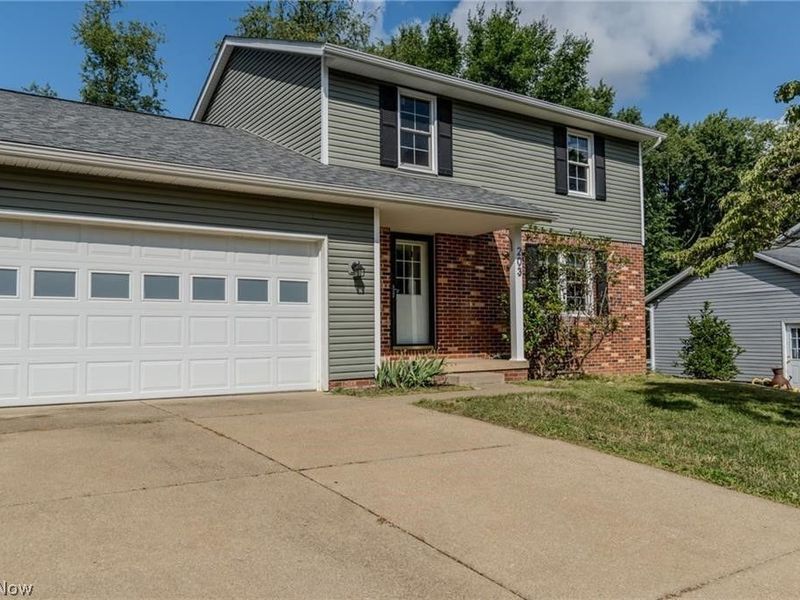 203 Albany Drive NW, Canton, OH 44708 Photo 4
