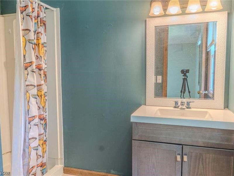 203 Albany Drive NW, Canton, OH 44708 Photo 42