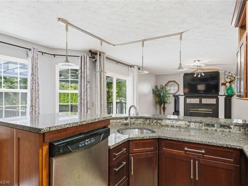 1970 Cherrywood Lane, Akron, OH 44312 Photo 13