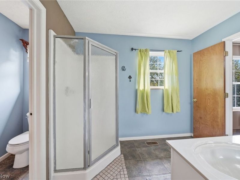 1970 Cherrywood Lane, Akron, OH 44312 Photo 32