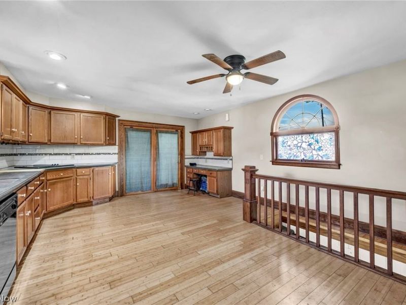 308 Castalia Street , Bellevue, OH 44811 Photo 21