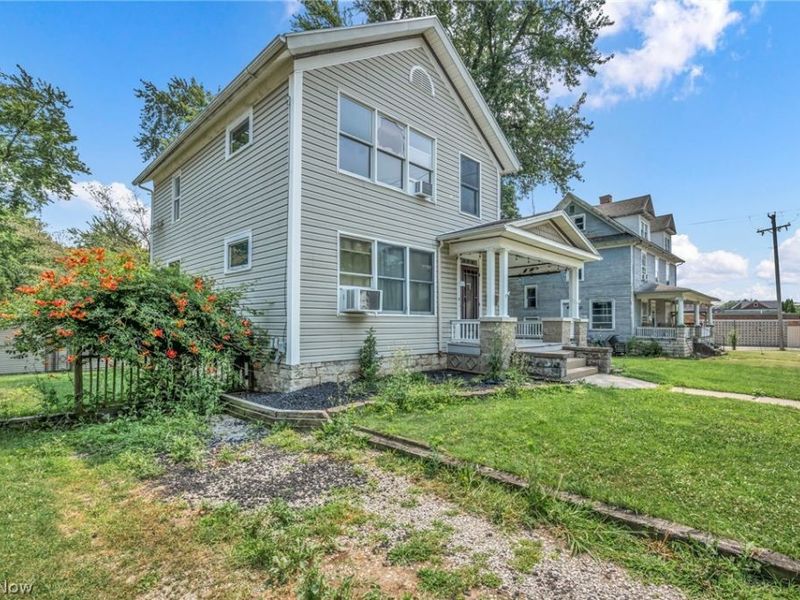 308 Castalia Street , Bellevue, OH 44811 Photo 5