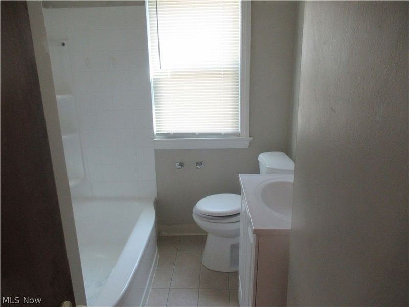 5203 Maplecrest Avenue , Parma, OH 44134 Photo 13