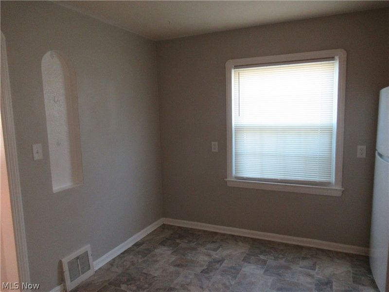 5203 Maplecrest Avenue , Parma, OH 44134 Photo 7
