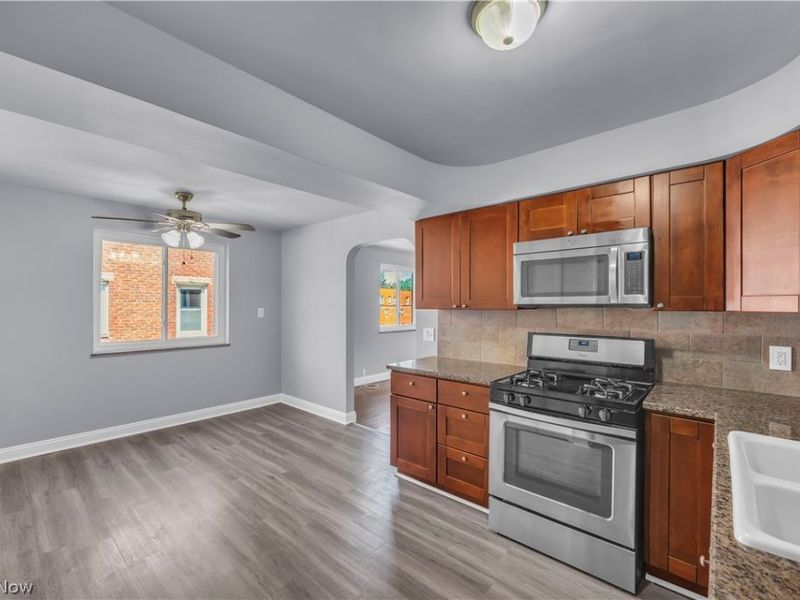 6156 Ridge Road , Unit 2/UP, Parma, OH 44129 Photo 10