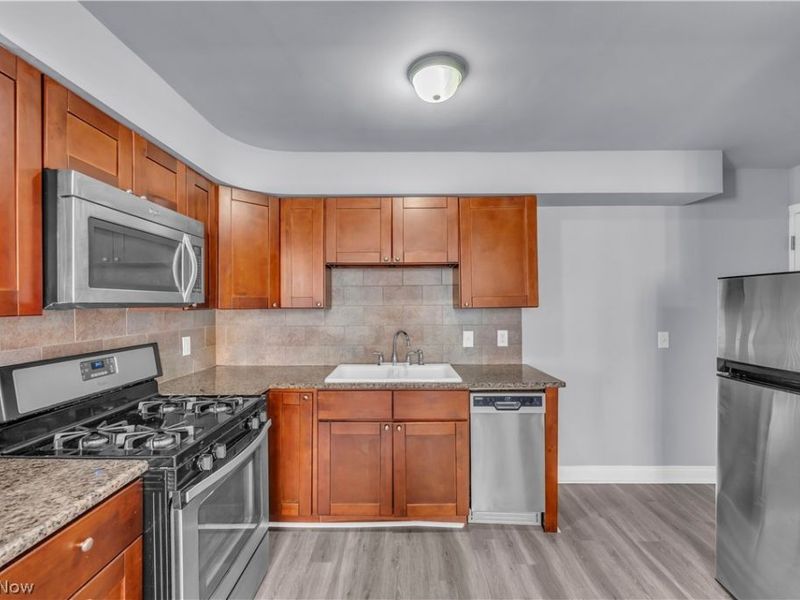 6156 Ridge Road , Unit 2/UP, Parma, OH 44129 Photo 11