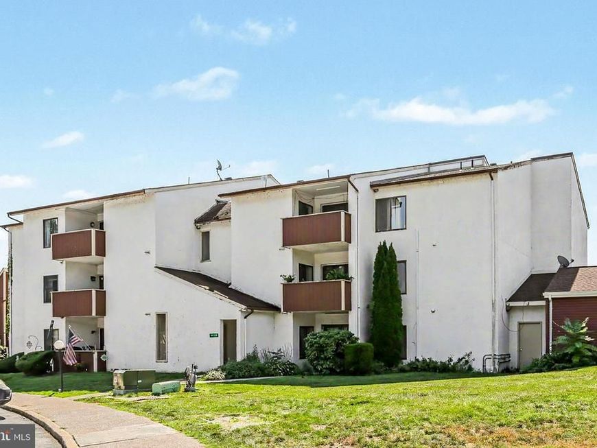 810 Charlotte Way , Unit 301, Enola, PA 17025 Main Photo