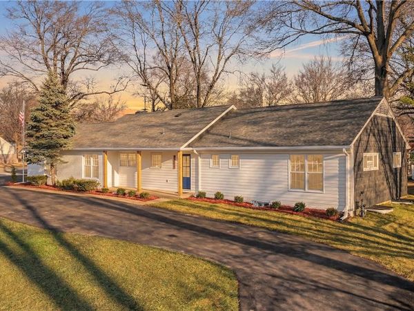 3520 W 93rd Street, Leawood, KS 66206