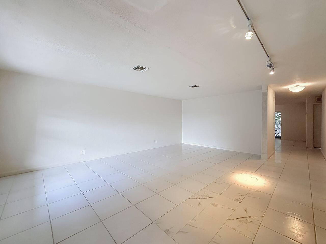 8971 NW 33rd Street, Unit E-W, Coral Springs, FL 33065 Photo