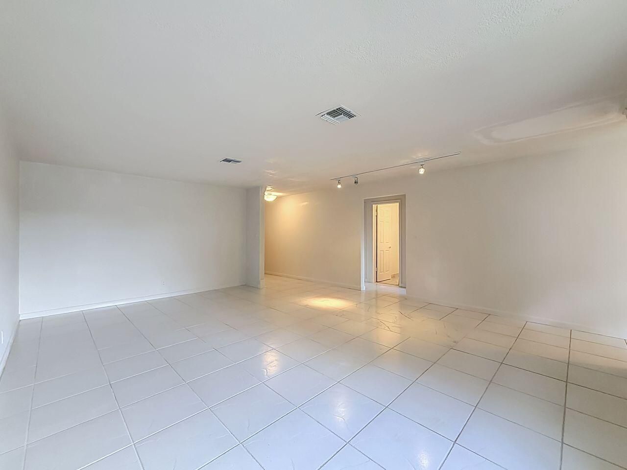 8971 NW 33rd Street, Unit E-W, Coral Springs, FL 33065 Photo