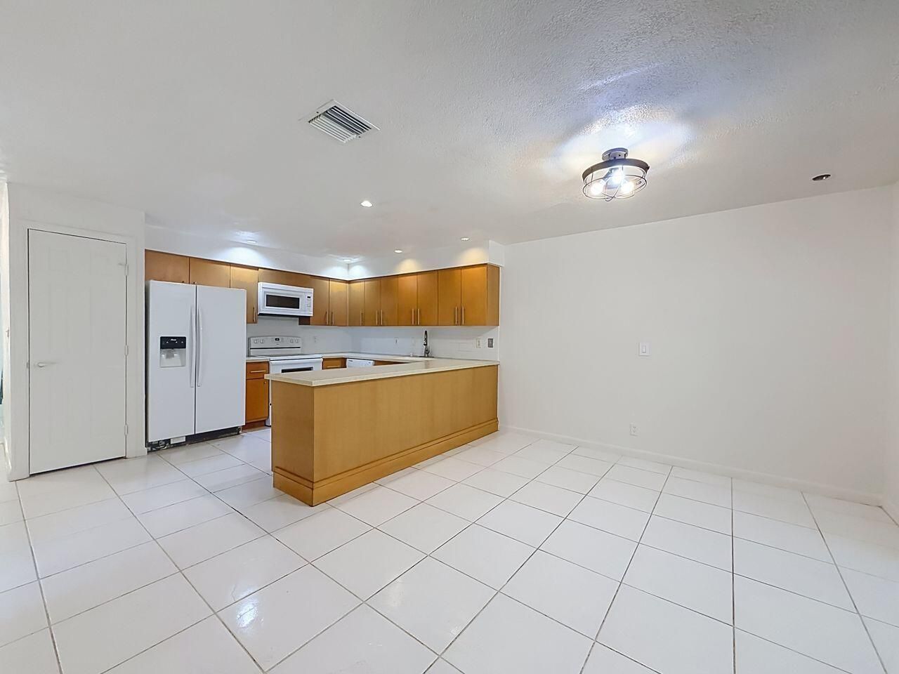 8971 NW 33rd Street, Unit E-W, Coral Springs, FL 33065 Photo
