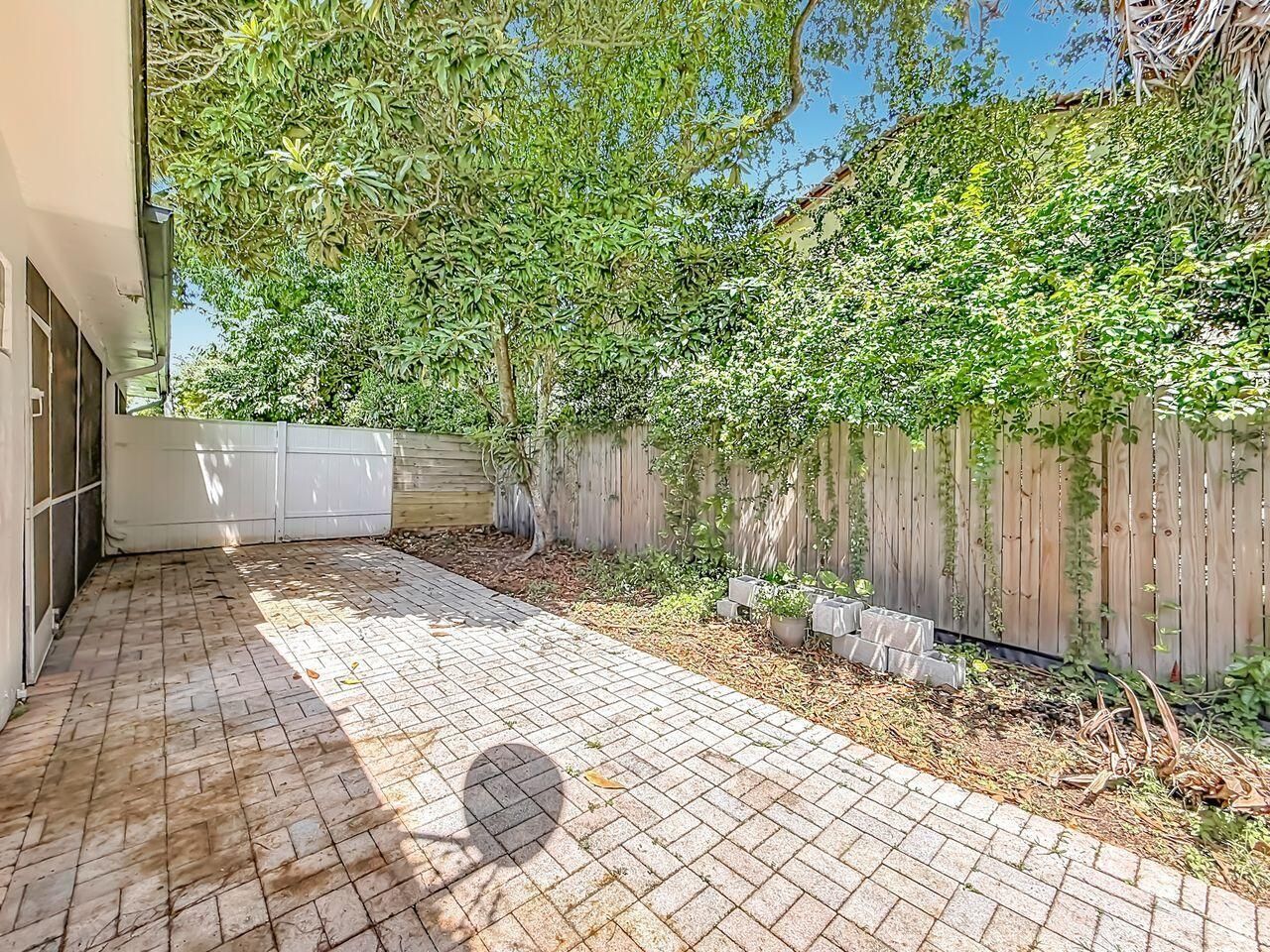 8971 NW 33rd Street, Unit E-W, Coral Springs, FL 33065 Photo