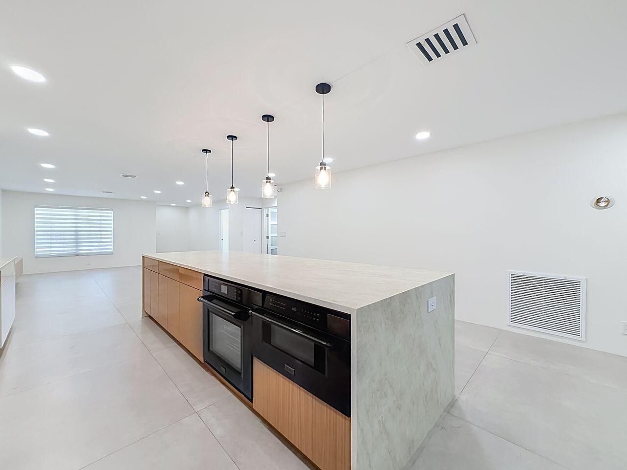 8971 NW 33rd Street, Unit E-W, Coral Springs, FL 33065 Photo