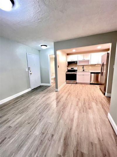 7000 NW 17th Street, Unit 109, Plantation, FL 33313 Photo
