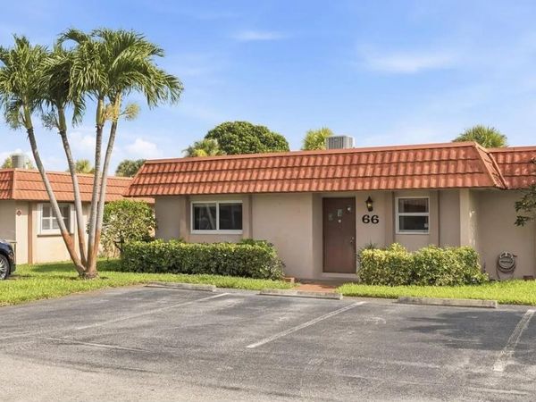 5725 FERNLEY Drive E, Unit 2, West Palm Beach, FL 33415