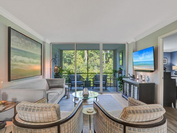 106 ROYAL PARK Drive, Unit 2A, Oakland Park, FL 33309