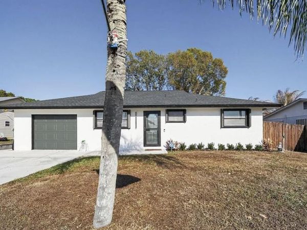 4543 SE DRYFUS Avenue, Stuart, FL 34997
