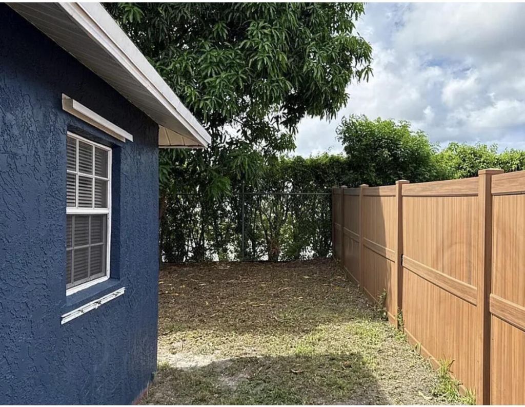 2630 W 28th Street, Riviera Beach, FL 33404 Photo