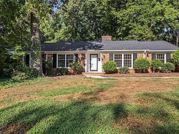 1105 McDowell Drive, Greensboro, NC 27408