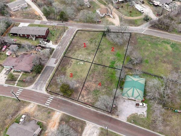 601 M L K BLVD, Elgin, TX 78621
