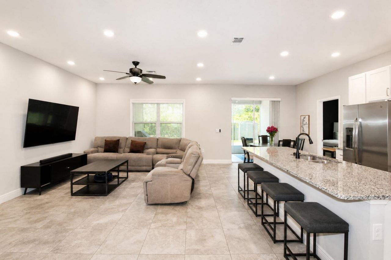 1013 SW Eureka Avenue, Port Saint Lucie, FL 34953 Photo