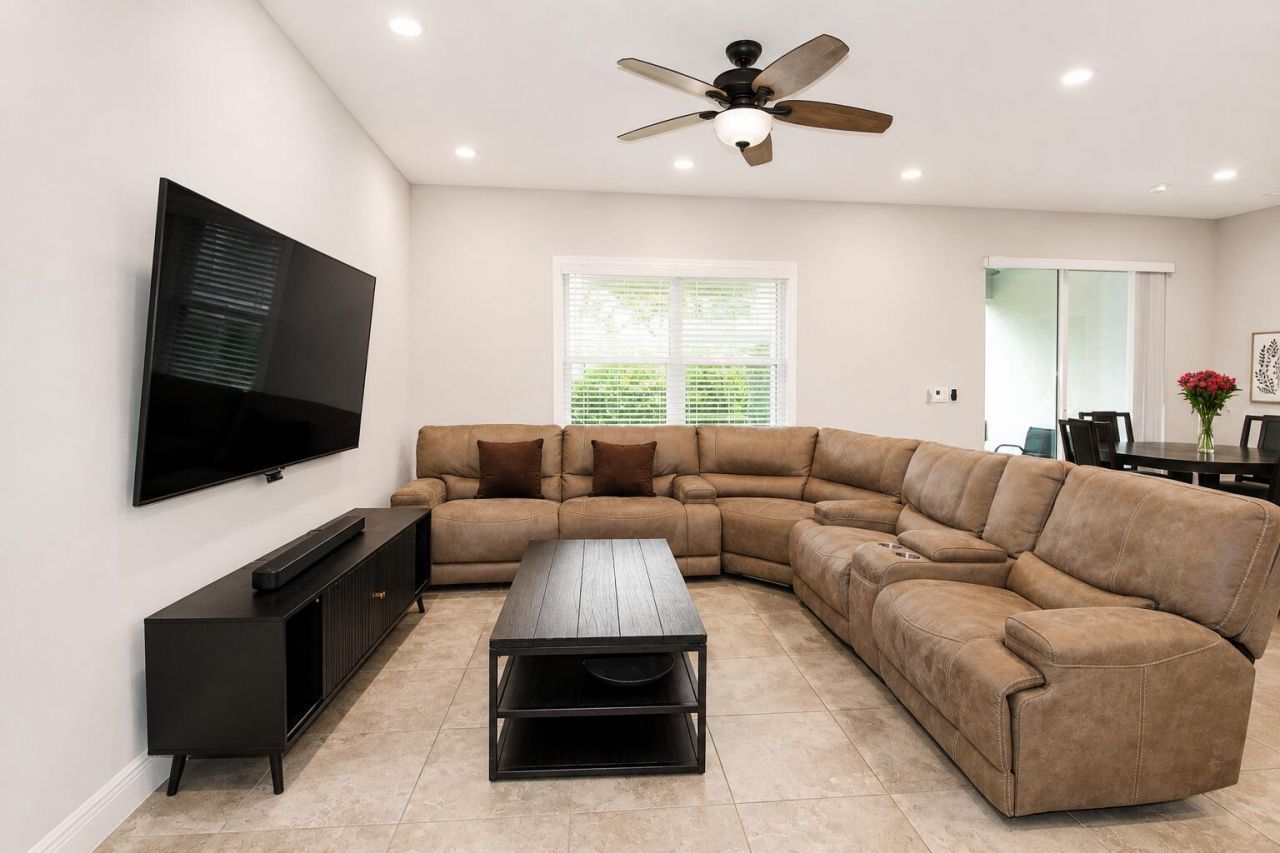 1013 SW Eureka Avenue, Port Saint Lucie, FL 34953 Photo