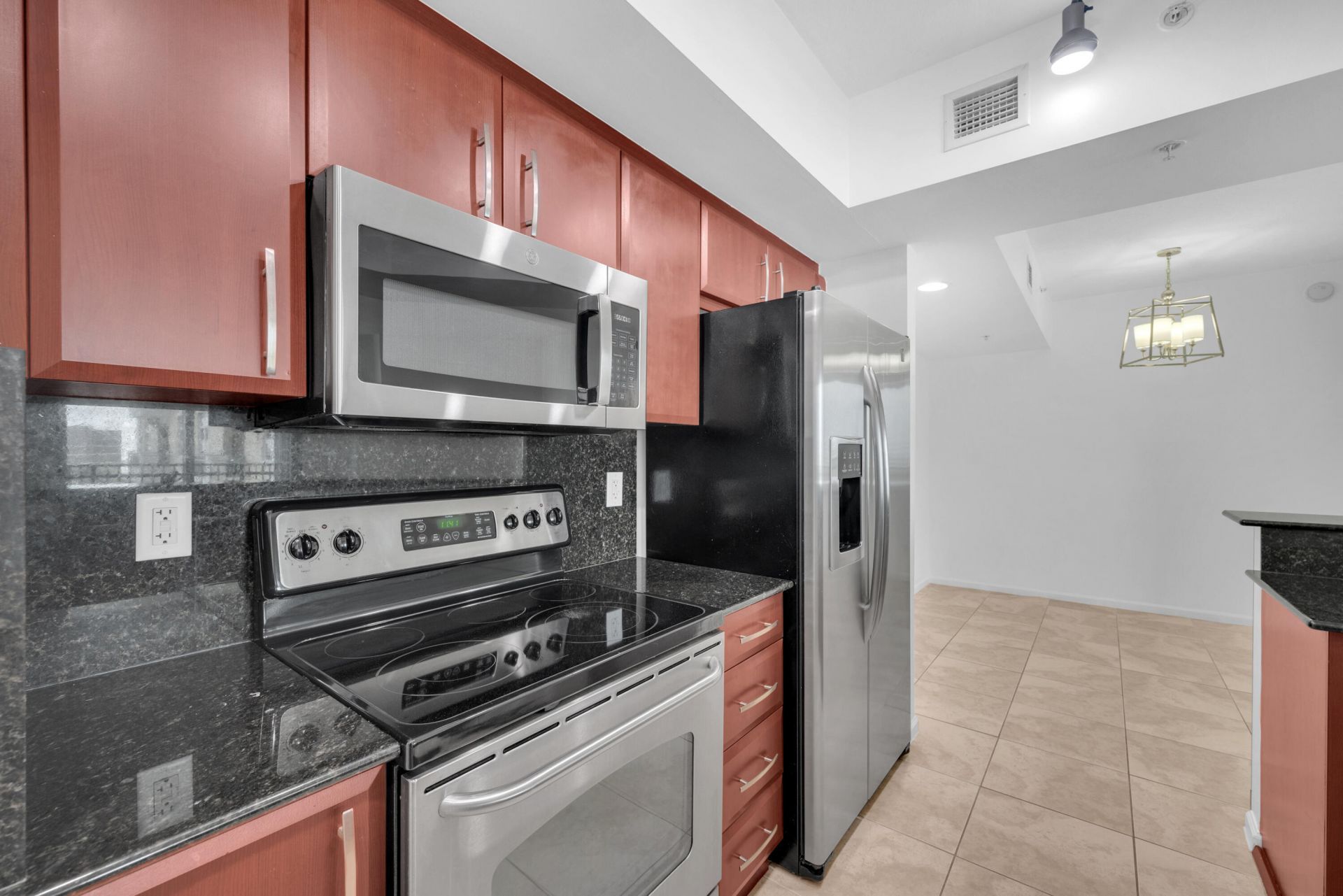 403 S Sapodilla Avenue, Unit 612, West Palm Beach, FL 33401 Photo