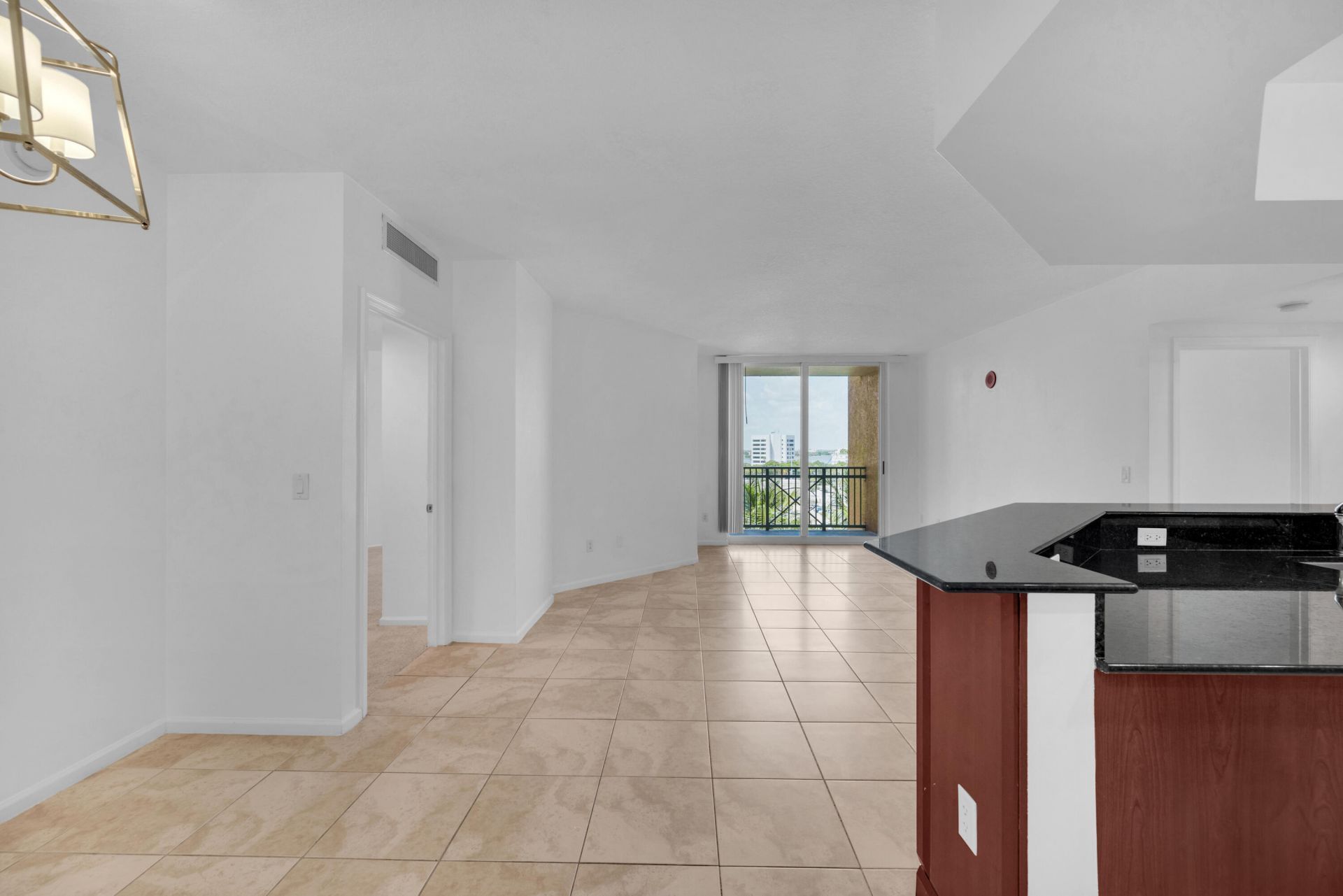403 S Sapodilla Avenue, Unit 612, West Palm Beach, FL 33401 Photo