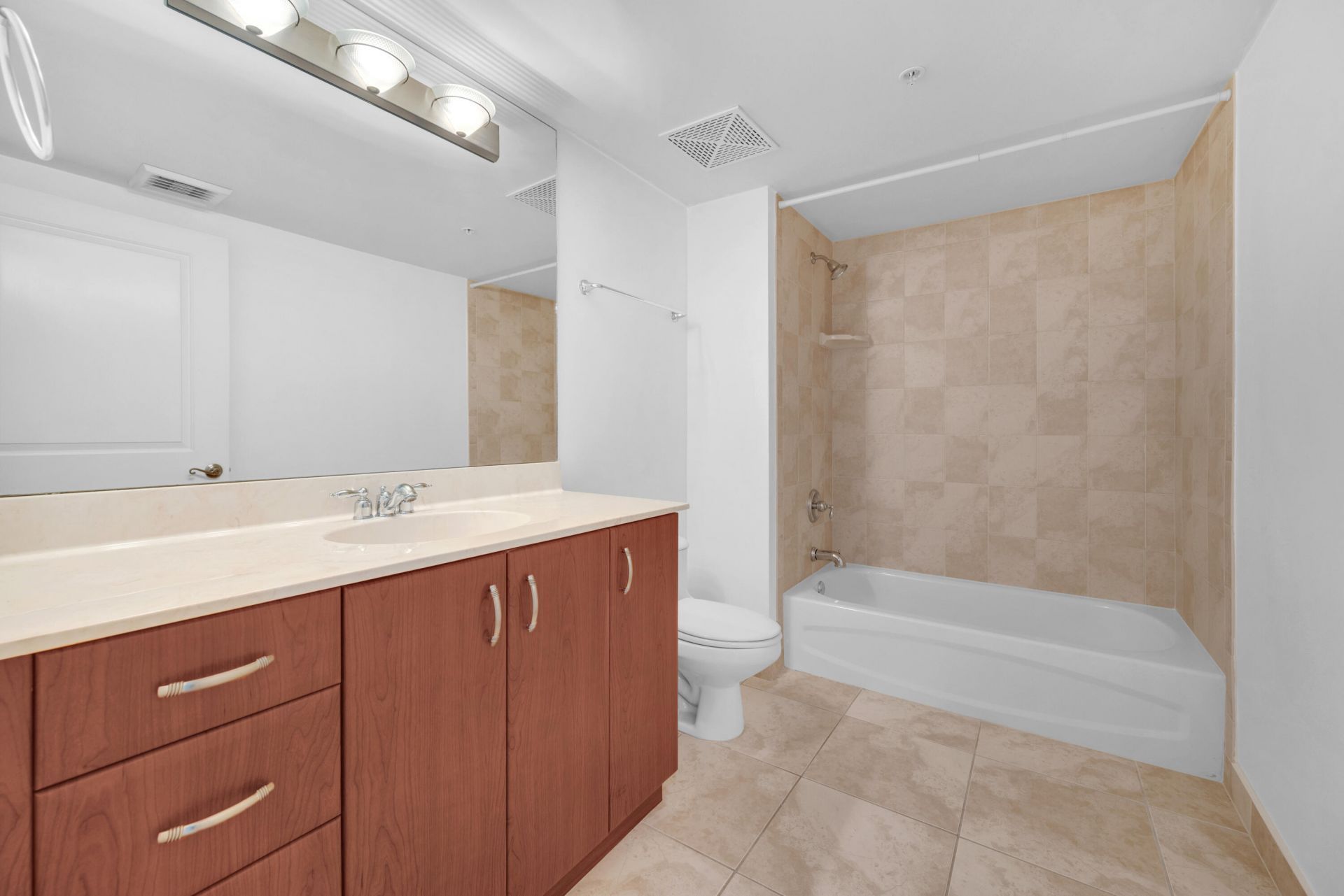 403 S Sapodilla Avenue, Unit 612, West Palm Beach, FL 33401 Photo