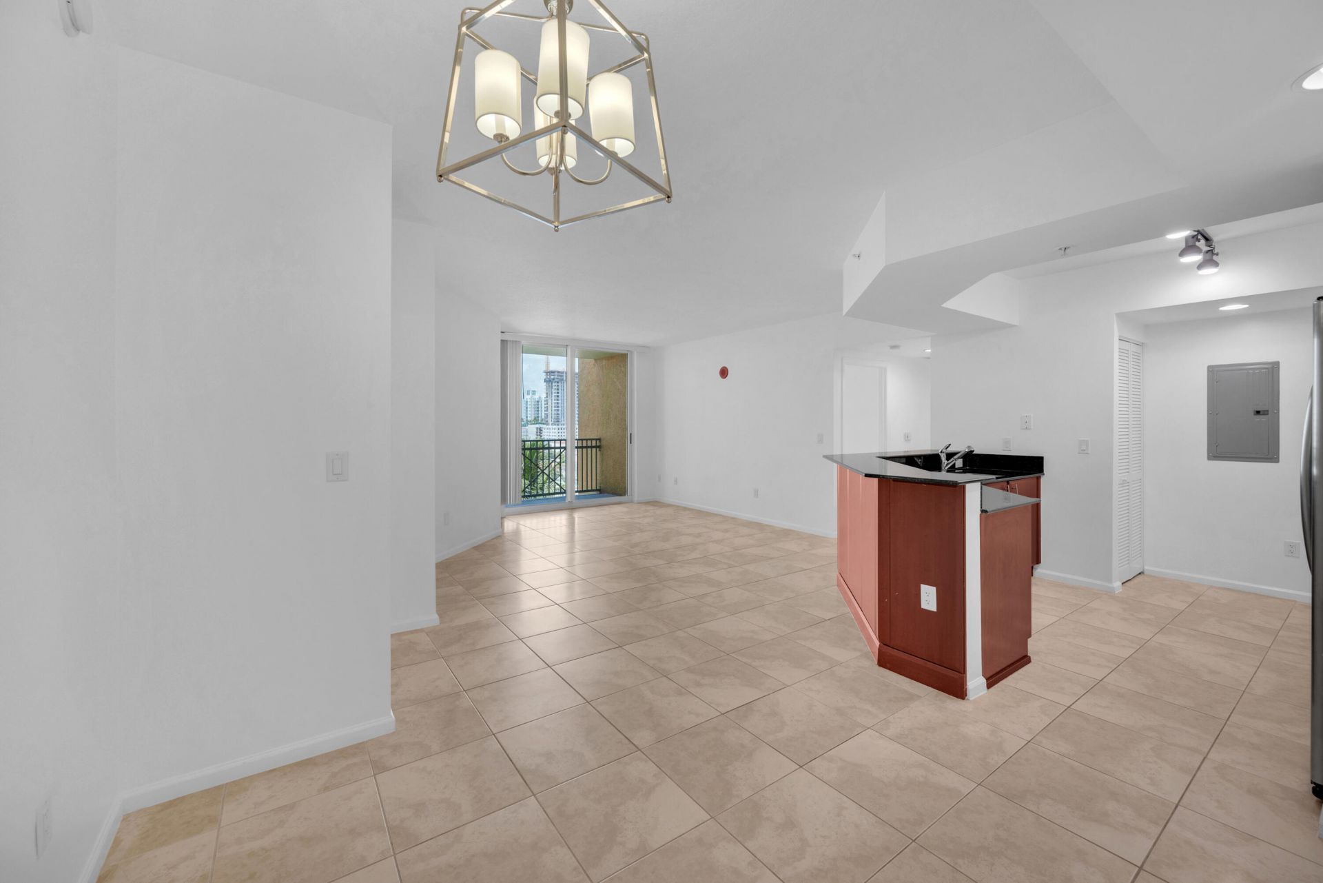 403 S Sapodilla Avenue, Unit 612, West Palm Beach, FL 33401 Photo