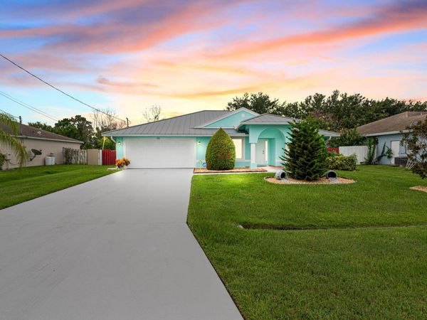 5861 NW CULLOM Circle, Port St. Lucie, FL 34986