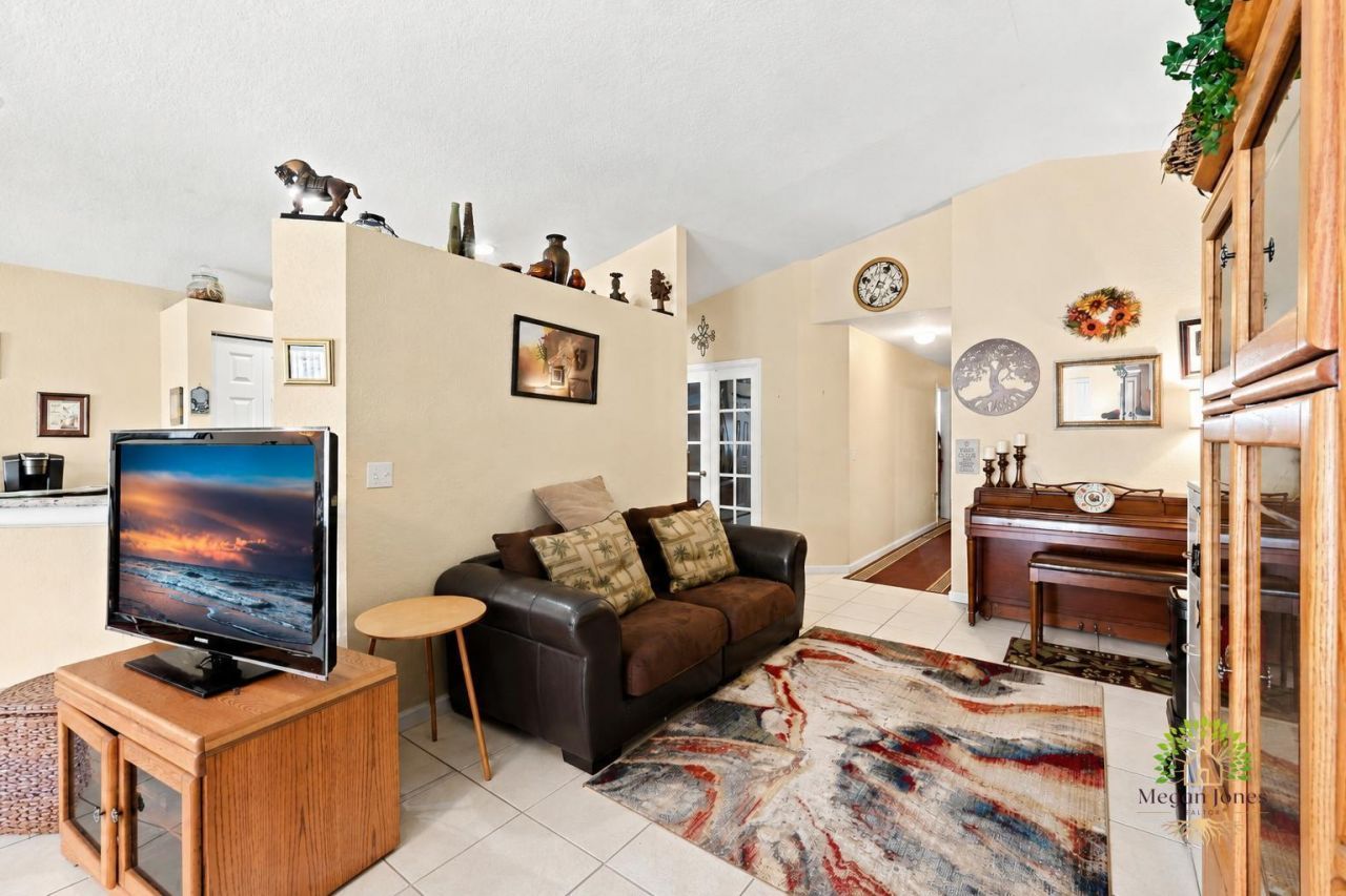 5863 Azalea Circle, West Palm Beach, FL 33415 Photo